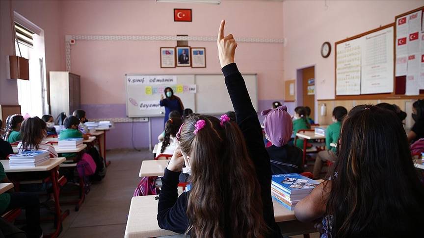 12 yıllık zorunlu eğitim bitiyor mu? Bakan Tekin’den 4+4+4 sistemi açıklaması! 8